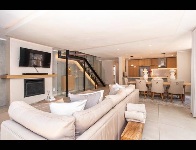 3 BEDROOM HOUSE FOR SALE IN STONEHURST MOUNTAIN ESTATE